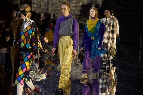 vetrina gucci collezione autunno inverno 2019|Gucci Autunno Inverno 2019/20: la sfilata live streaming.